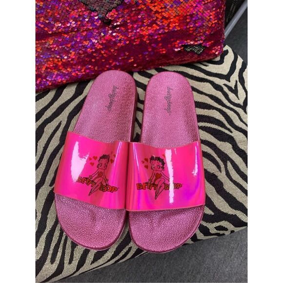 Iridescent Pink Betty Boop Slides - Picture 1 of 5